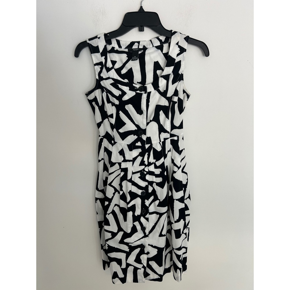 Alfani Petite Black White Abstract Brushstroke Button Front Sheath‎ Dress 2P